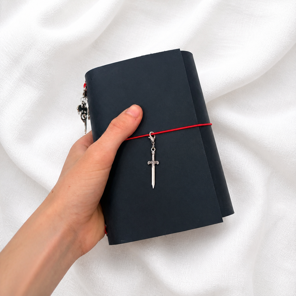 Navy Trifold Journal (Silver Hardware)